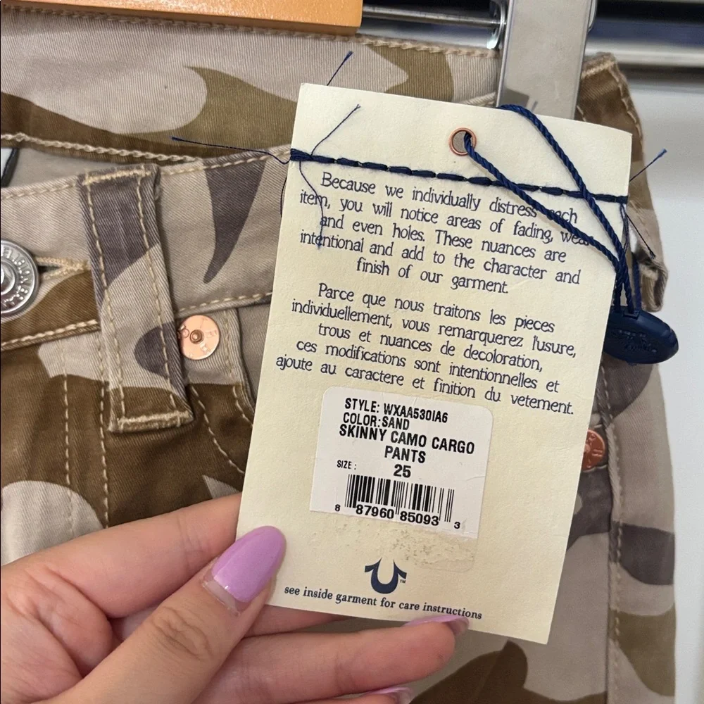 NWT True Religion- Camo Skinny Cargo Jeans - Picture 3 of 7